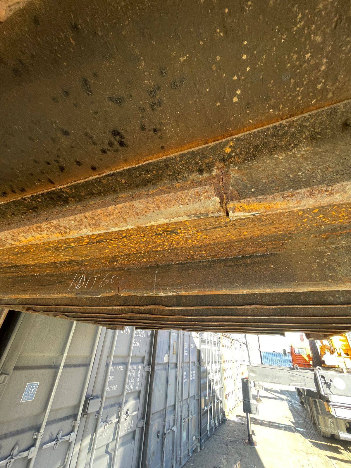 Морской контейнер TGHU0323079